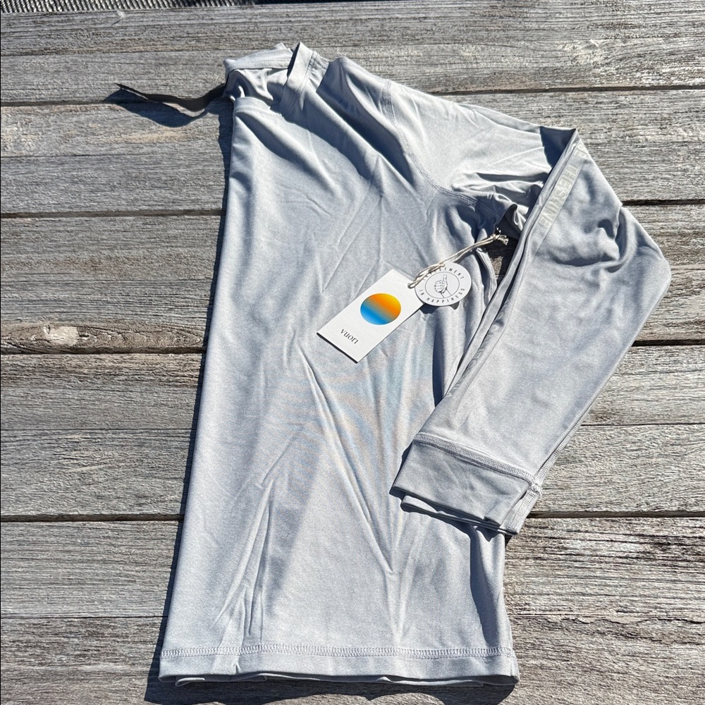 VUORI Uluwatu Long Sleeve men's size medium NWT‎ gray rashguard